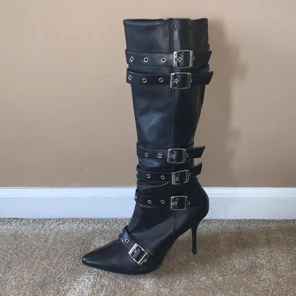 High heel boots